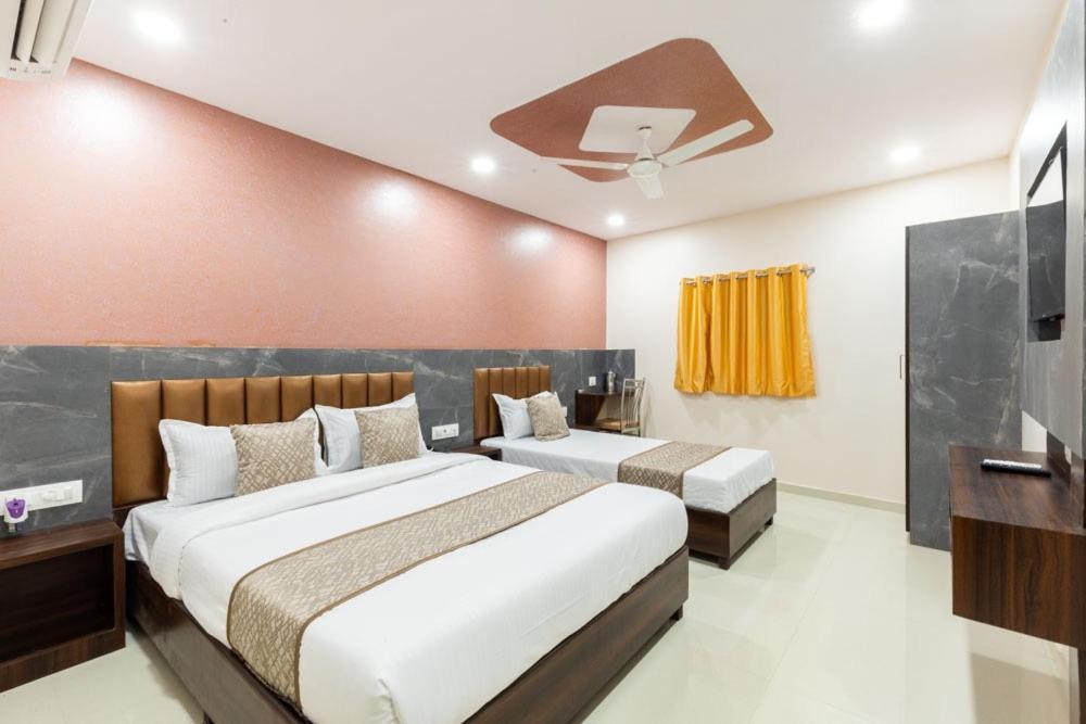 Hotel Bkc An Nex Bombay Esterno foto